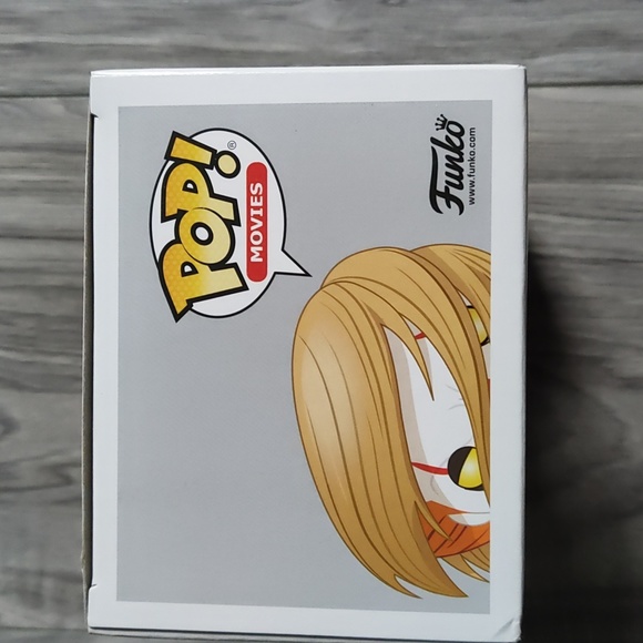 Walmart exclusive PennyWise Funko #474 - Picture 5 of 6